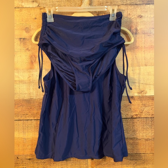 Younique & Holipick 2 Piece Tankini - Picture 2 of 12